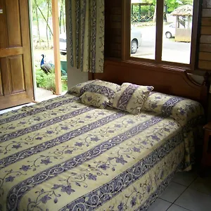 https://rhodes-beach-resort-negril.greaterantilleshotels.net